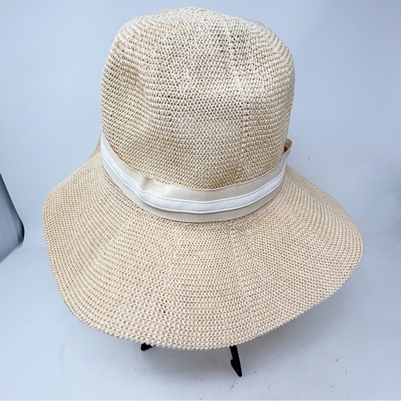 VINCE CAMUTO Women’s Natural Woven Paper Hat Floppy V Logo Sun Protection OS - Picture 4 of 6